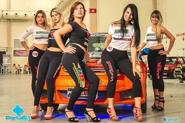 O evento também promoveu o concurso Garota Garagem X. (Foto: Fernando Noronha/PortalR3)