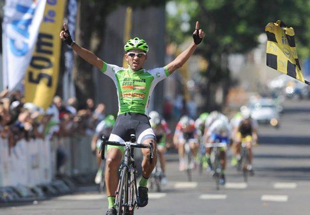 Juan Sebastian Tamayo vence a 2ª etapa para São José dos Campos. (Foto: divulgação/FPC)