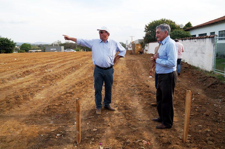 O prefeito Vito Ardito Lerario esteve acompanhado o início das obras no Cidade Nova. (Foto: Divulgação/PMP)