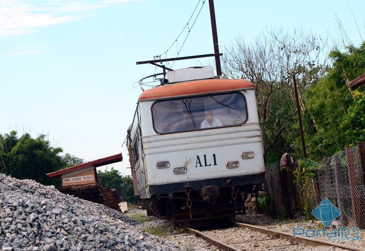 Trem faz o percurso do centro de Pinda até o bairro Piracuama, zona rural da cidade. (Foto: Luis Claudio Antunes/PortalR3)