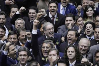 Eduardo Cunha é eleito em primeiro turno presidente da Câmara com 267 votos. (Foto: Wilson Dias/Agência Brasil)