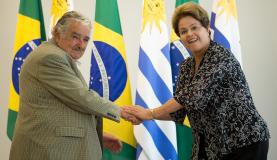 Dilma Rousseff e Pepe Mujica inauguram parque eólico no Uruguai. (Foto: Marcelo Camargo/Agência Brasil)