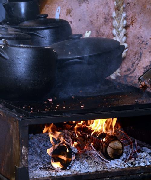 No encontro o chef expõe a tradicional cozinha tropeira, caracterizada pela simplicidade. (Foto: Luis Claudio Antunes/PortalR3)