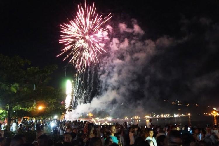  O Réveillon 2016 será comemorado com grandes queimas de fogos e muita música a partir das 22h desta quinta-feira (31). (Foto: Divulgação/PMI)