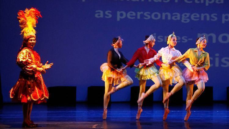 Fechando o último dos dez dias de festival, “Vem Dançar” contou a história da dança através dos tempos de forma dinâmica. (Foto: Divulgação/PMSJC)