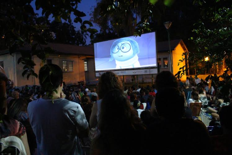 Comemorando um ano da campanha #AmeVicentina, no dia que antecede o Dia dos Namorados (11) às 19h, o Parque Vicentina Aranha celebrará o amor em uma Sessão Especial de Cinema ao Ar Livre. (Foto: Amanda Evelyn)