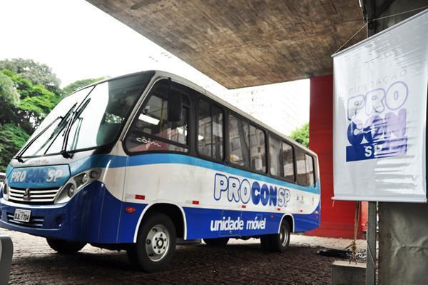 Um micro-ônibus ficará à disposição da população das 9h às 17h. (Foto: Divulgação/PMI) 