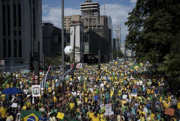 Associação Brasileira de Jornalismo Investigativo diz que, entre maio de 2013 e setembro de 2016, houve 300 casos de agressões a jornalistas durante a cobertura de manifestações. (Foto: Marcelo Camargo/Agência Brasil)