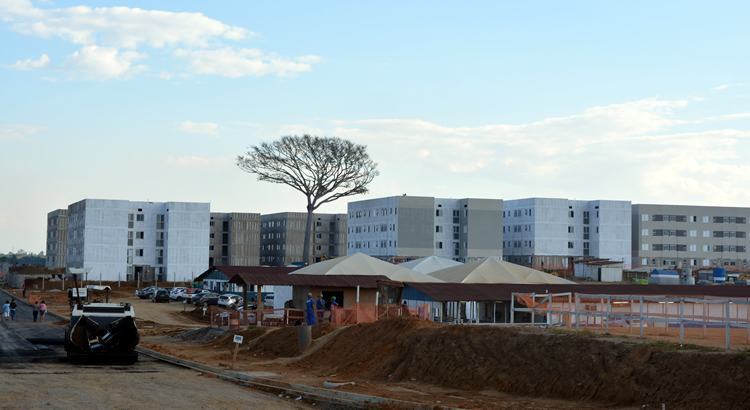 Apartamentos em construção no Araretama. (Foto: Arquivo PortalR3)