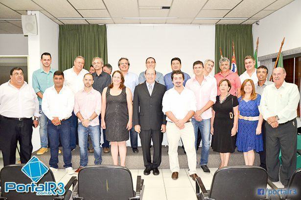 Nova diretoria da Associação Comercial e Industrial de Pindamonhangaba. (Foto: Luis Claudio Antunes/PortalR3)