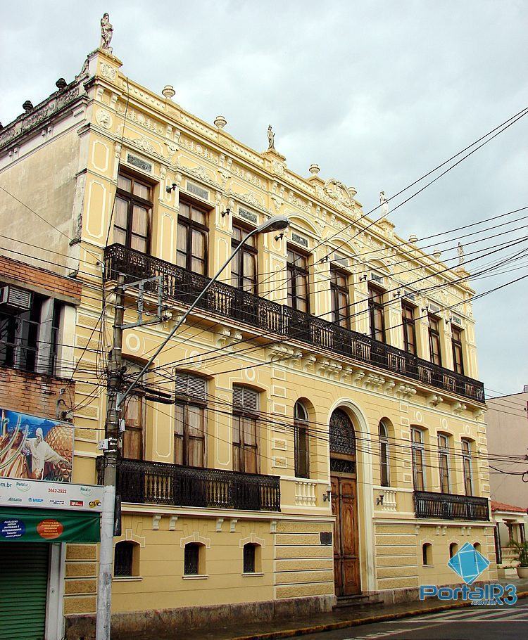 Foto de 20 de janeiro de 2007, mostra o prédio ainda sem a restauração. (Foto: Luis Claudio Antunes/Arquivo PortalR3)