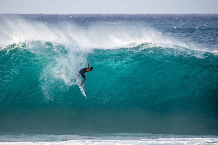 Gabriel Medina em ação no Havaí. (Foto: Trevor Moran/ Red Bull Content Pool (02/12/2014)