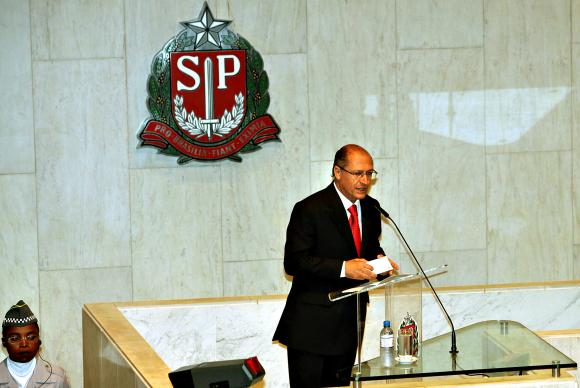 O governador de São Paulo, Geraldo Alckmin, admitiu hoje (14), pela primeira vez, que o estado enfrenta racionamento de água. (Foto: José Luís da Conceição/Divulgação/Governo de São Paulo)