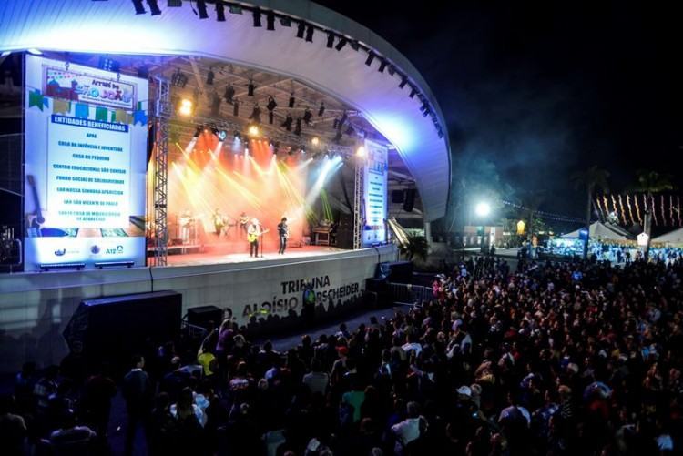 A comemoração, que neste ano chega à sua 10ª Edição, acontecerá nos dias 12, 13, 14, 19, 20 e 21 de junho, no Pátio das Palmeiras da Basílica. (Foto: Thiago Leon)