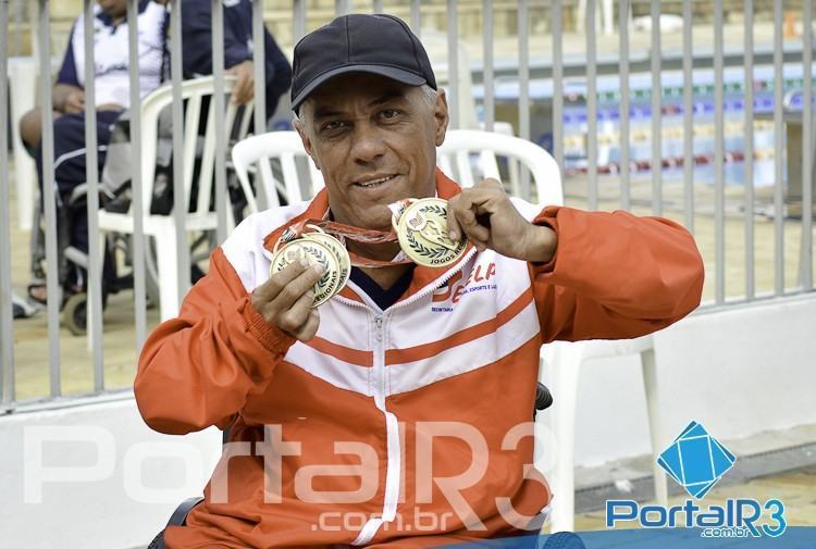 Atletas de Pindamonhangaba foram vice-campeões na Natação PCD. (Foto: Alex Santos/PortalR3)
