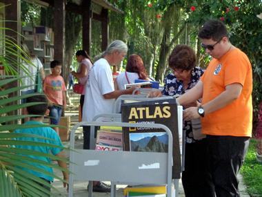 A biblioteca fica na Ladeira Barão de Pindamonhangaba, s/n, Bosque da Princesa. (Foto: Divulgação/PMP)