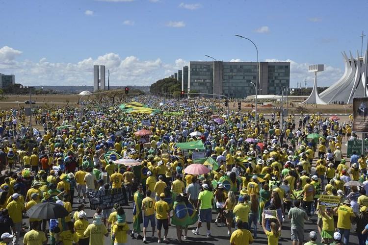 Manifestação em Brasília. (Foto: Valter Campanato/Agência Brasil)