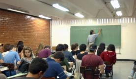Os salários iniciais dos professores no Brasil são menores do que em outros países latino-americanos, como Chile, Colômbia e México, para todos os níveis educacionais. (Arquivo/Agência Brasil)