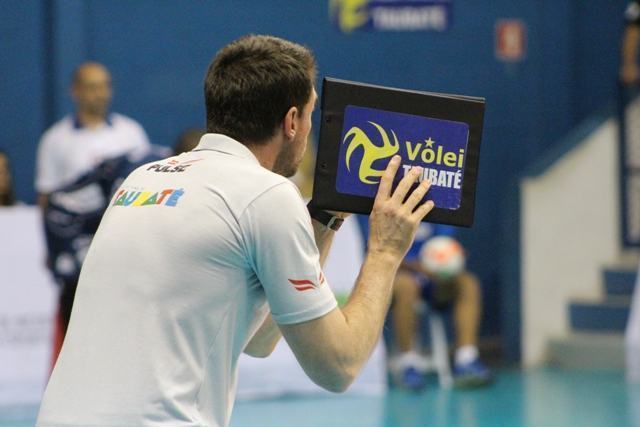 Time do técnico Cézar Douglas vence a quarta partida na Superliga. (Foto: Rafael Ribeiro/Vôlei Taubaté)