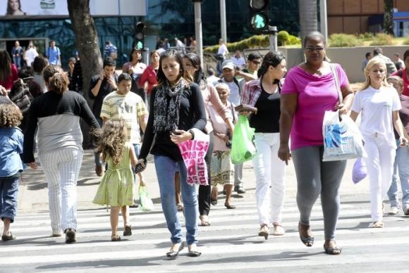 Na América Latina e Caribe, as mulheres ganham 19% menos e são frequentemente excluídas dos cargos superiores de gestão. (Foto: Arquivo/Agência Brasil)