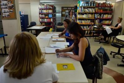 No Instituto Municipal Helena Antipoff, professoras aprendem o braille para promover a inclusão de crianças com deficiência na rede pública de ensino (Foto: Tomaz Silva/Agência Brasil)