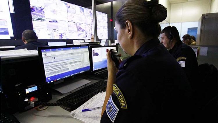 Hoje, existem 491 câmeras de monitoramento instaladas em toda cidade, que auxiliam na segurança da população. (Foto: Antônio Basílio/PMSJC)