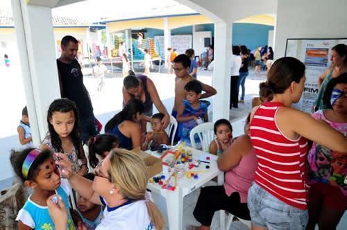 A ação conta com atividades lúdicas gratuitas para a comunidade. (Foto: Divulgação/PMC