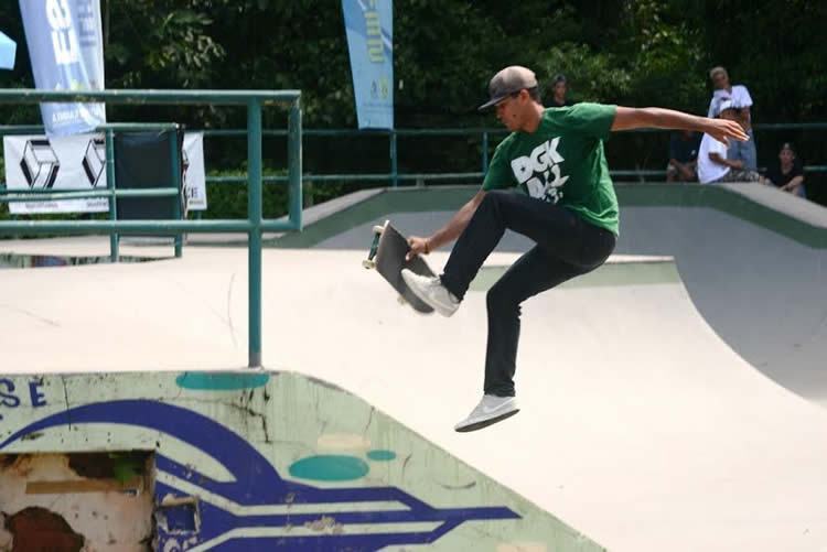 A terceira edição do Campeonato Municipal de Skate reuniu cerca de 60 atletas. (Foto: Ronald Kraag/PMI)