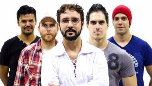 A Legião Urbana Cover do Brasil é formada por Beto Sanches (vocal), Raoni Passeto (baixo), Bruno Manfrinato (guitarra), Henrique Carvalho (teclado) e Luciano Melo (bateria). (Foto: Divulgação/AAF) 