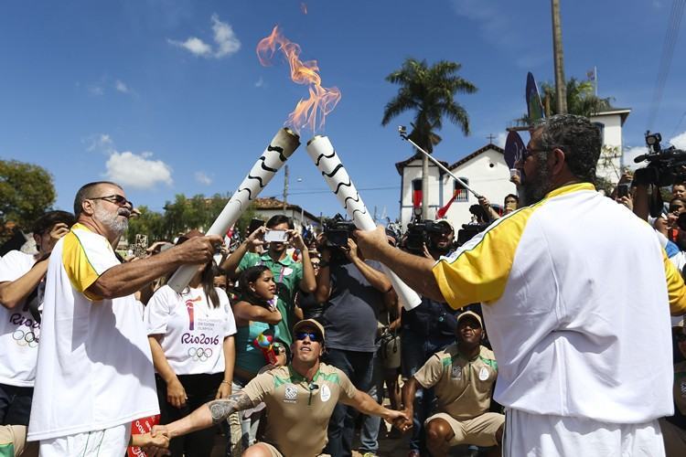 O fogo olímpico percorrendo o Brasil. (Foto: Marcelo Camargo/ Agência Brasil)