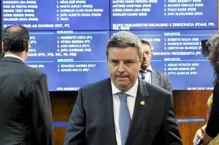 Creative Commons - CC BY 3.0 - Relator da Comissão de Impeachment no Senado, senador Antônio Anastasia. (Foto: Geraldo Magela/Agência Senado)