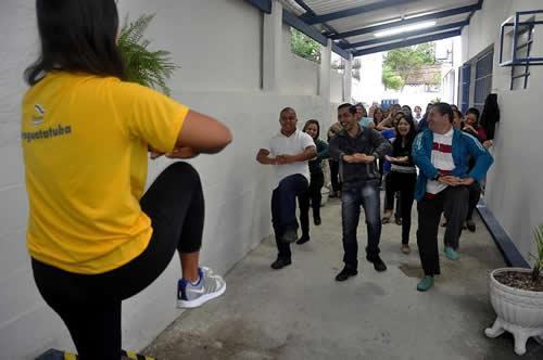 No Centro Esportivo Municipal Ubaldo Gonçalves (Cemug) e nos núcleos esportivos dos bairros, os professores da Secretaria de Esportes farão exercícios com os alunos das escolinhas. (Foto: Luís Gava/PMC)