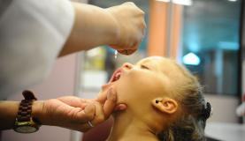 Em setembro, campanha vai vacinar crianças que não tomaram as cinco doses contra pólio (Tomaz Silva/Agência Brasil) 