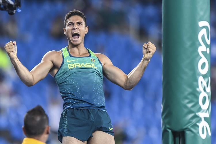 Thiago comemora o feito nos Jogos do Rio de Janeiro. (Foto: Wander Roberto/Exemplus/COB)