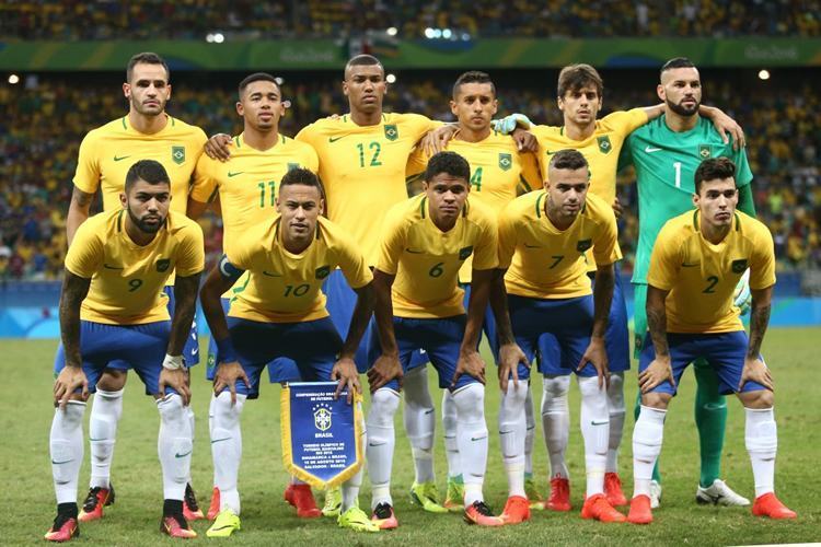 Time que começou a partida no Maracanã. ( Lucas Figueiredo / MoWa Press)