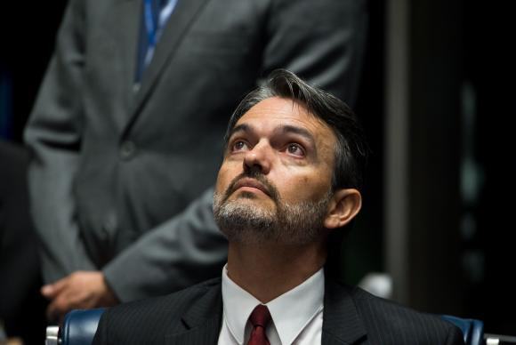 Júlio Marcelo de Oliveira é ouvido na condição de informante durante o primeiro dia da sessão de julgamento do impeachment da presidenta afastada Dilma Rousseff. (Foto: Marcelo Camargo/Agência Brasil)