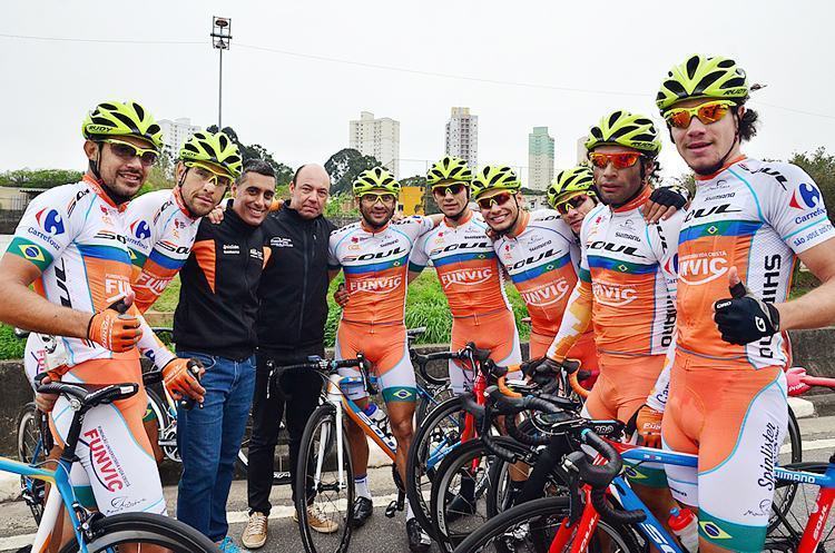 Equipe joseense comemora título dos Abertos. (Foto: Luis Claudio Antunes/Bike76)