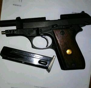 Segundo a PM, esta foi a arma usada no crime. (Foto: Polícia Militar)