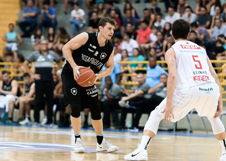 Pinheiros bate Mogi Basquete e reencontra a vitória no NBB Caixa - Esporte  Clube Pinheiros