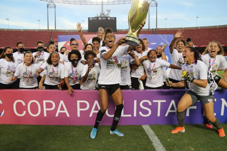 Santos vence o São Paulo nos pênaltis e leva a taça da Copa Paulista de  Futebol Feminino • PortalR3 • Criando Opiniões