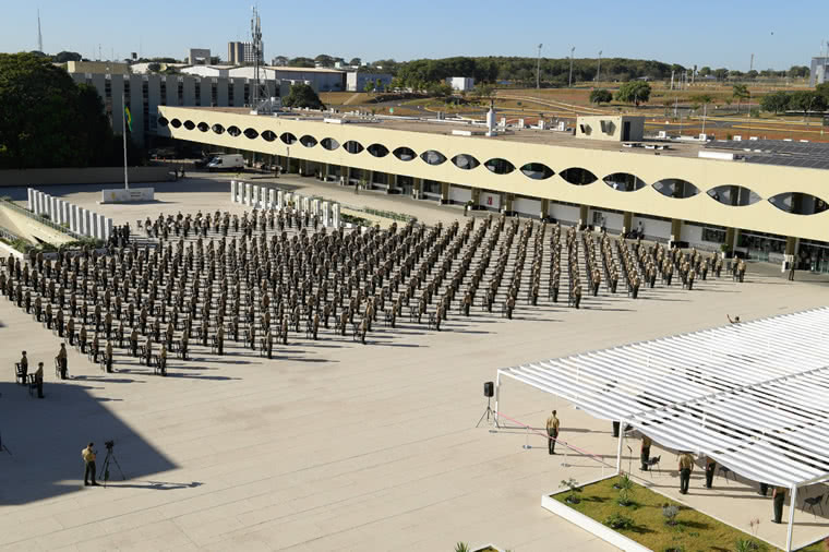 Cerimônia no QuartelGeneral do Exército celebra Páscoa dos Militares PortalR3 • Criando Opiniões