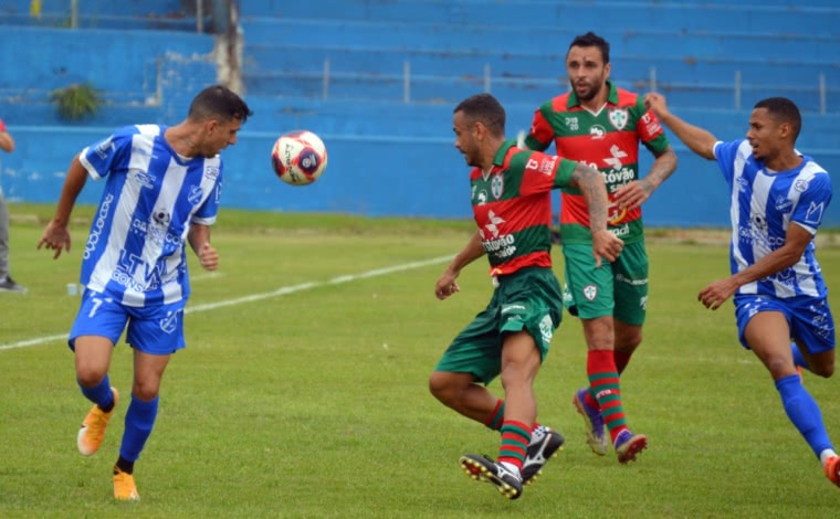 Bragantinas goleiam o AD Taubaté e avançam à final da Copa