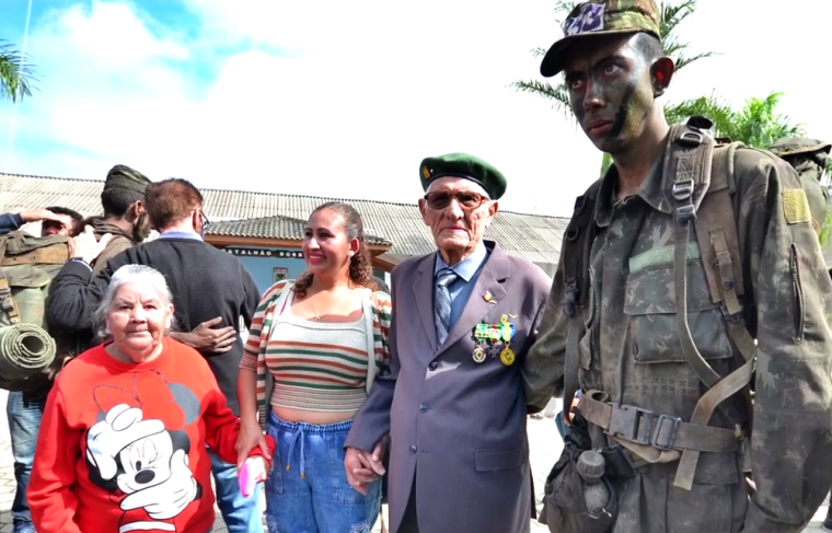 Comando do Batalhão prestou homenagem ao pracinha da FEB. (Foto: Allan Modesto/PortalR3)