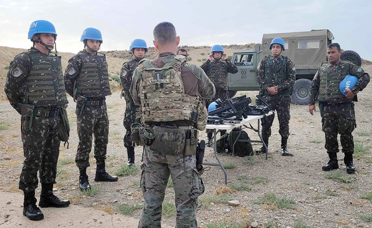 Militares participan en un entrenamiento combinado en España