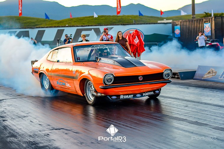 Race Valley - Como é a pista de arrancada em Tremembé - Competição de carros  de corrida no autódromo 