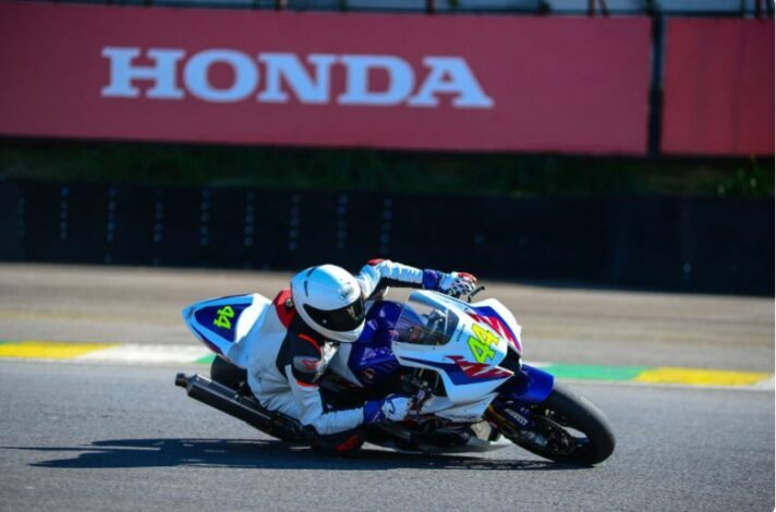 Piloto da Honda vence duas corridas no SuperBike Brasil - DID®