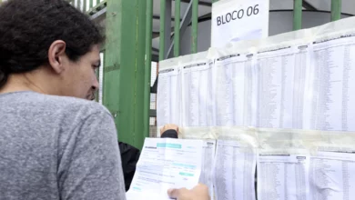 Cerca de 400 mil profissionais participam do processo do exame.