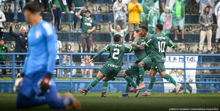 São Paulo vence o Palmeiras, é campeão do Paulista e encerra longo