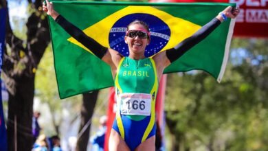 Viviane Lyra, campeã com recorde do campeonato