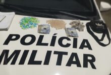 Polícia Militar apreendeu mais de 500 porções de entorpecentes com o suspeito, além de dinheiro e caderno de contabilidade
